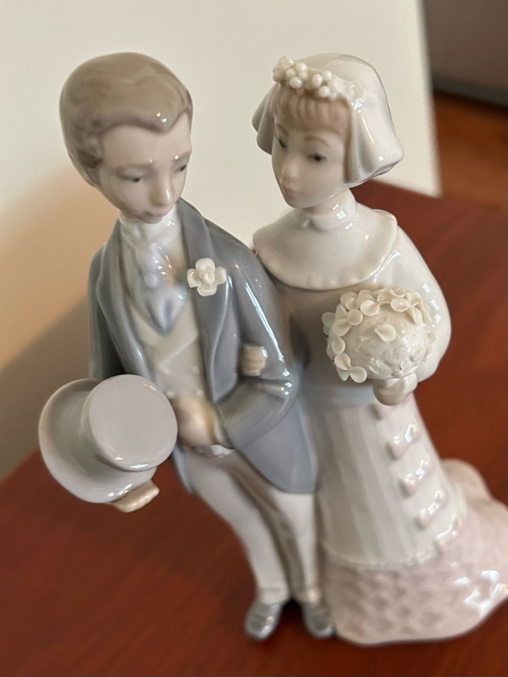 Llardo Porcelain Bride and Groom Figurine in White and Gray